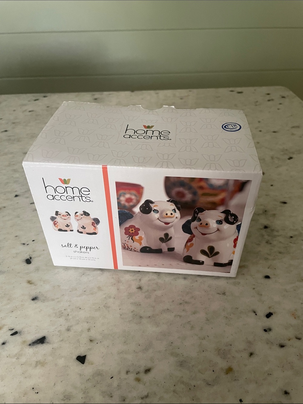 Salt & Pepper Shakers